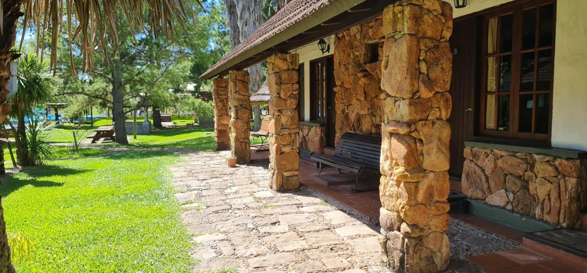 Отель Casa De Piedra Термас-дель-Дайман Экстерьер фото